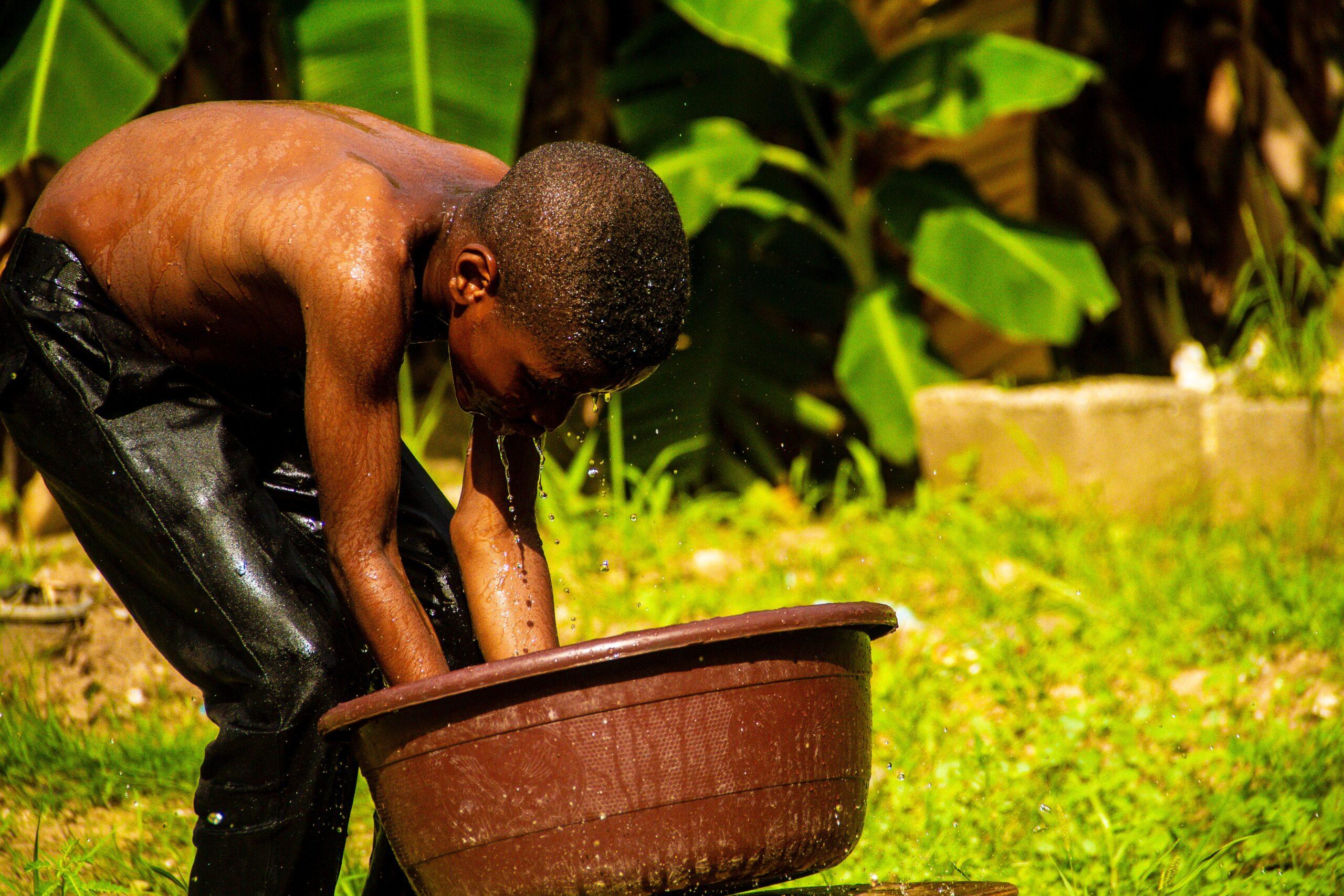 Parents urged to protect children from the heat-related…